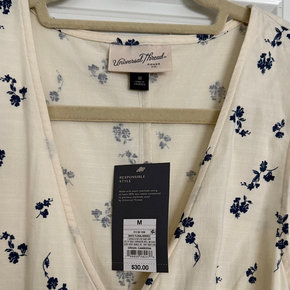Universal Threads Cream and Floral dress - Picture 3 of 5
